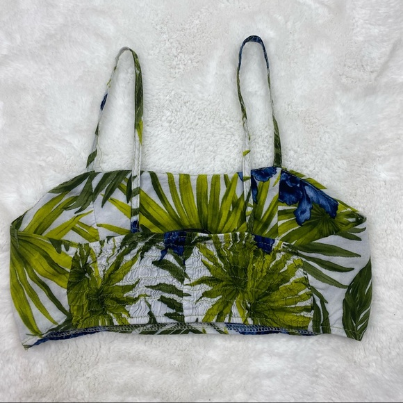Brandy Melville Hawaiian Leaf Print Mini Crop Top - Picture 3 of 5